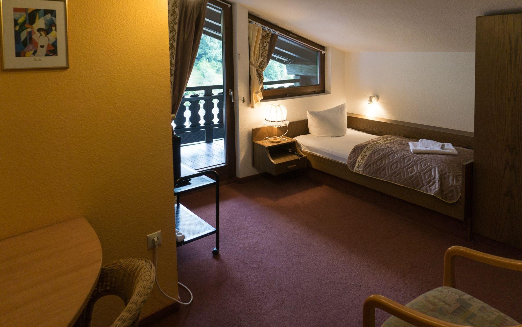 Kraehenbad Hotel Alpirsbach Exterior foto